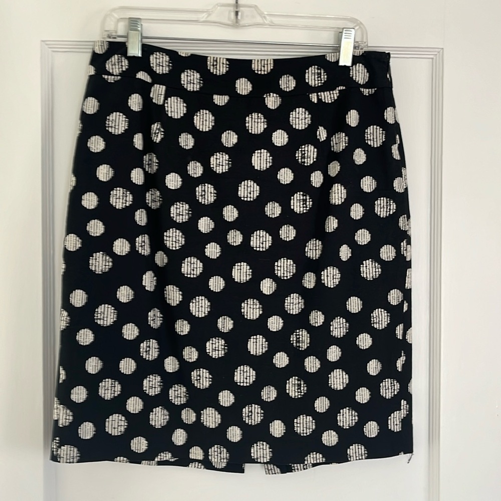 Black and white print skirt women’s size 10 Banana Republic